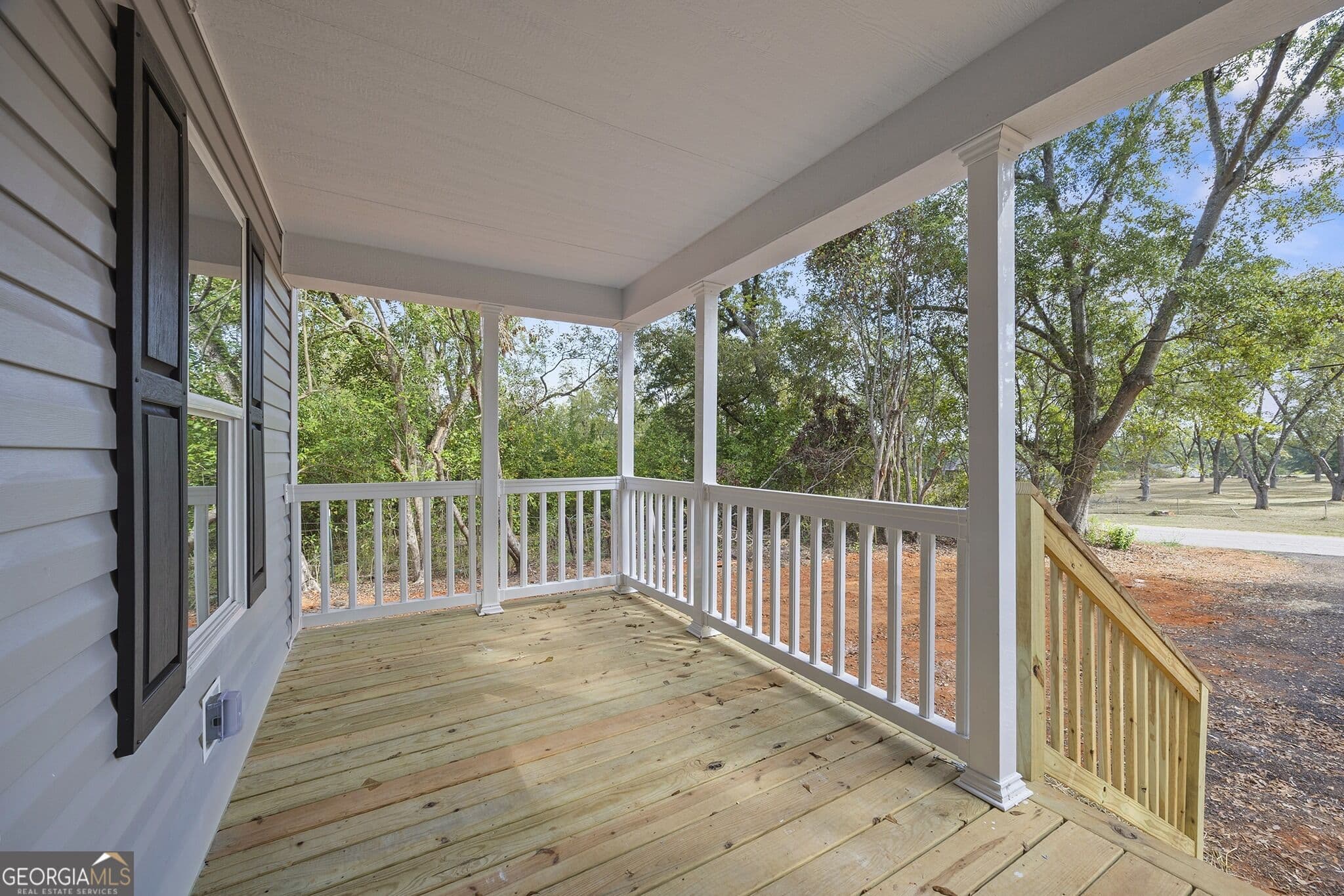 3 bedroom, 2 bathroom, 1,456 sq ft manufactured home,single family residence for sale at 553 Cannafax Road, Barnesville, GA 30204 — photo 2