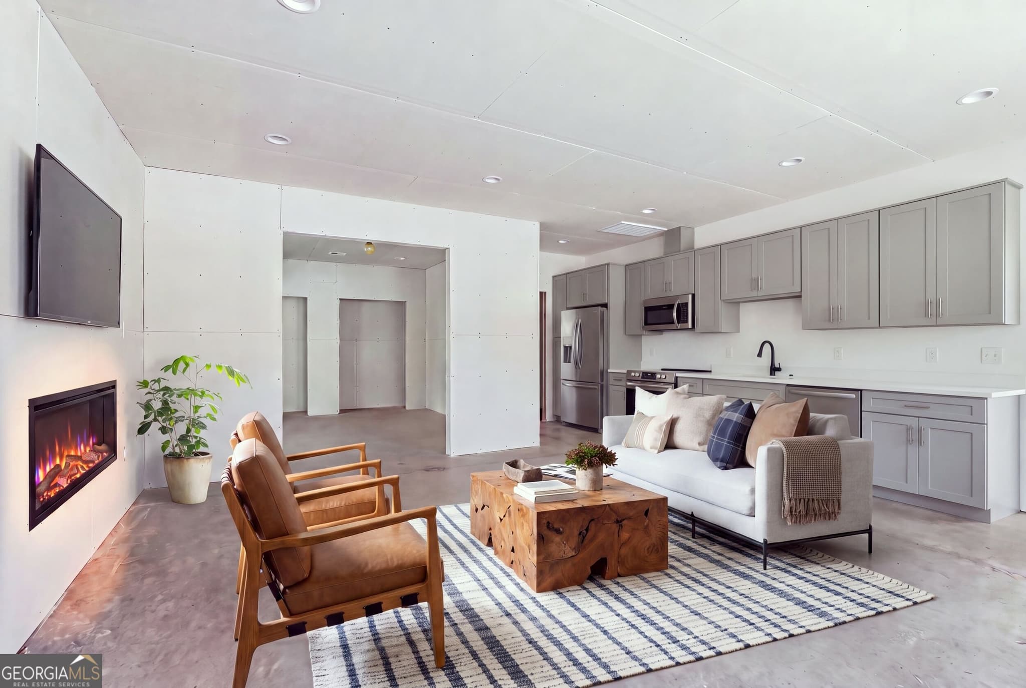 1 bedroom, 1.5 bathroom, 1,440 sq ft single family residence for sale at 346 Currahee Ridge Road, Toccoa, GA 30577 — photo 6