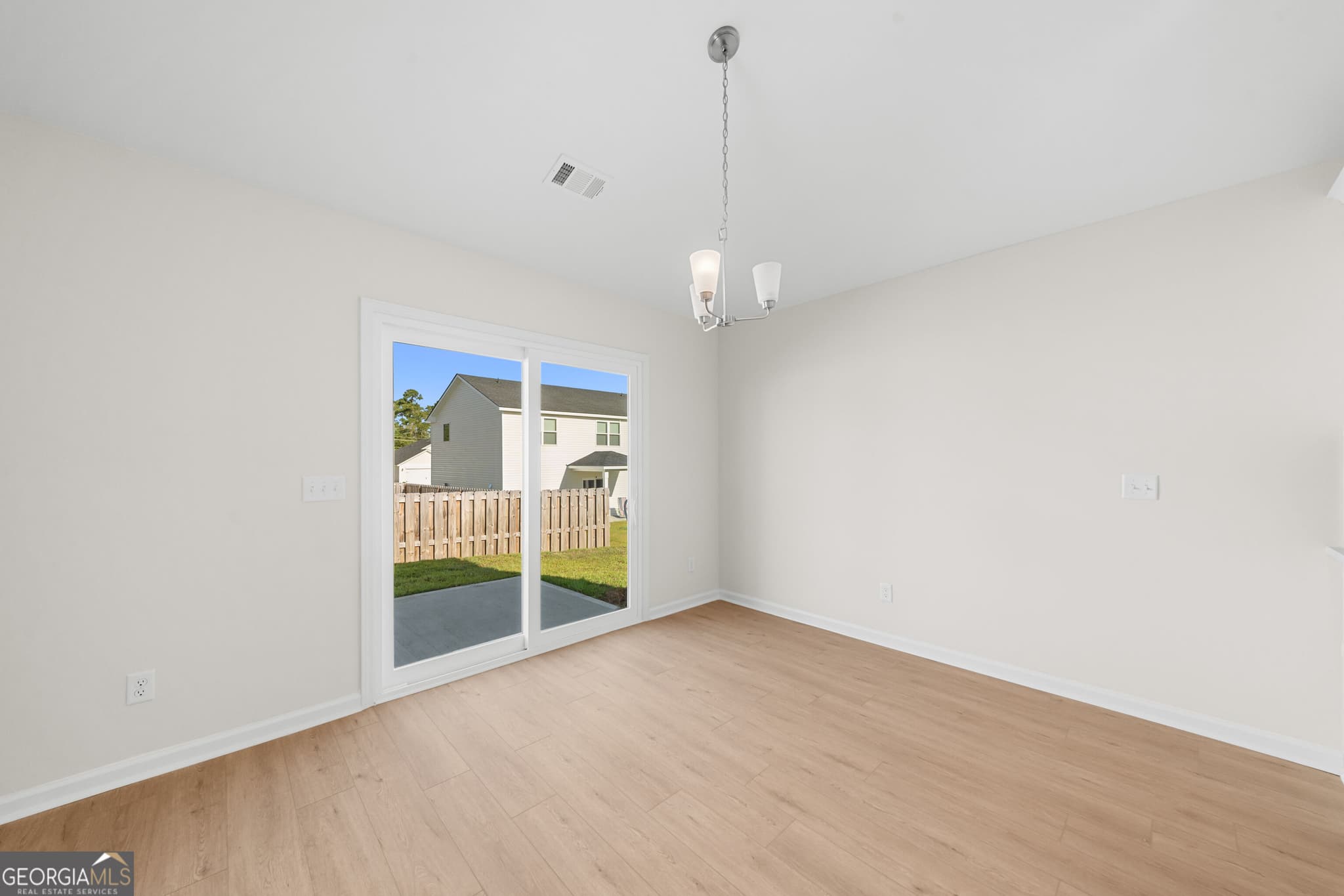 3 bedroom, 2 bathroom, 1,733 sq ft single family residence for sale at 321 Silver Fox Drive, St. Marys, GA 31558 — photo 9