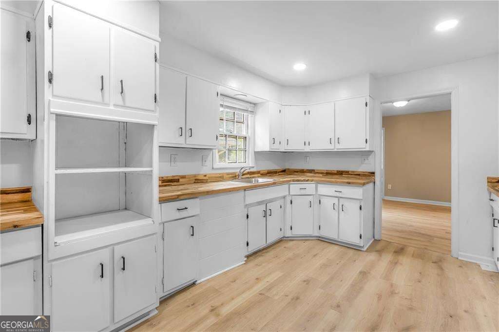 3 bedroom, 2 bathroom, 1,328 sq ft single family residence for rent at 1774 Campbellton Road, Atlanta, GA 30311 for $1,399 a month — photo 10