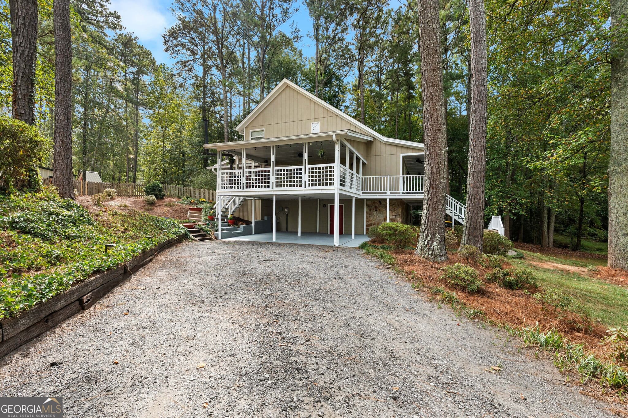 4 bedroom, 3 bathroom, 2,784 sq ft single family residence for sale at 165 Hal Jones Road, Newnan, GA 30263 — photo 9