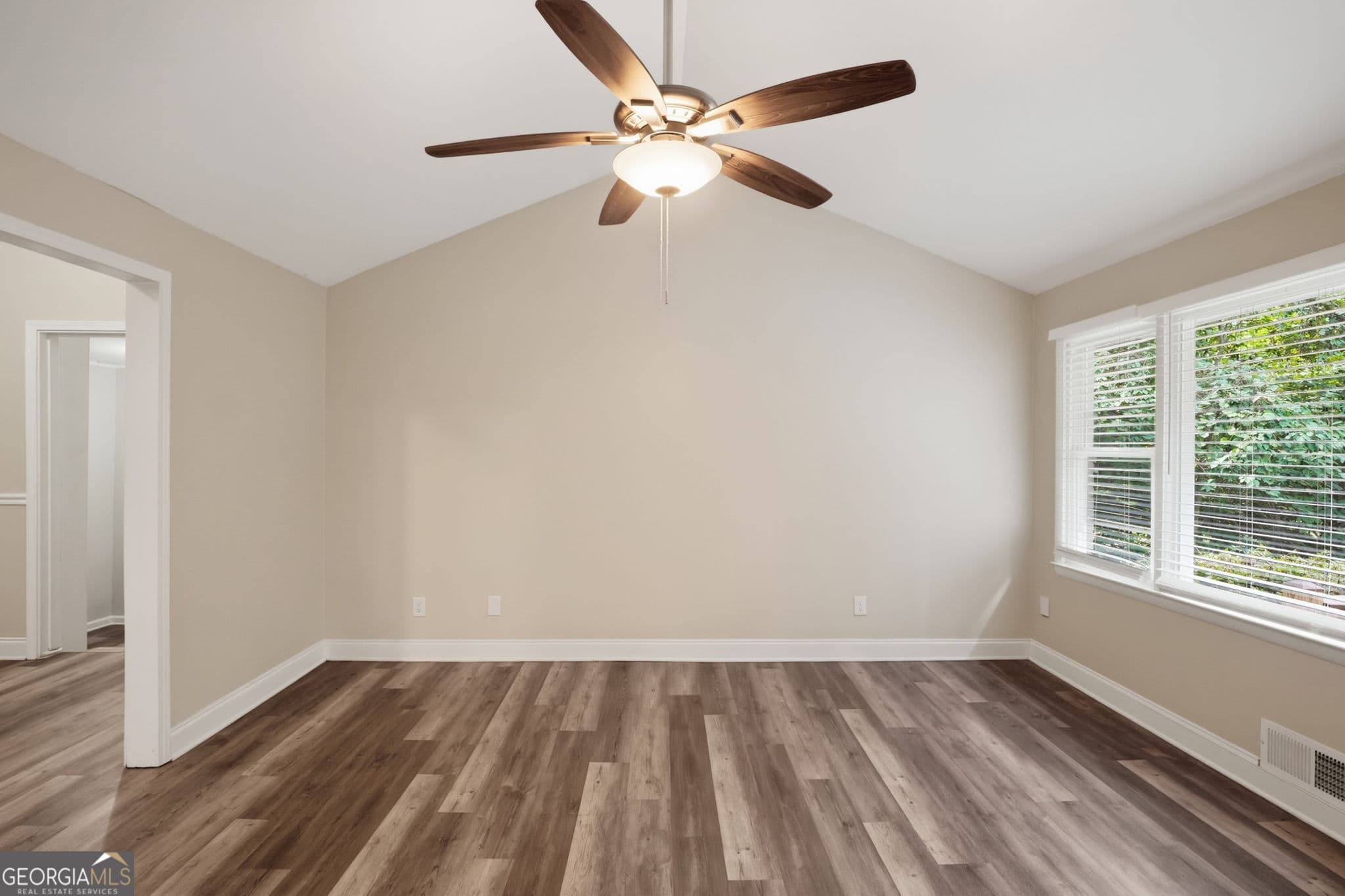 5 bedroom, 2 bathroom, 1,681 sq ft single family residence for sale at 3003 Orion Drive, Decatur, GA 30033 — photo 8
