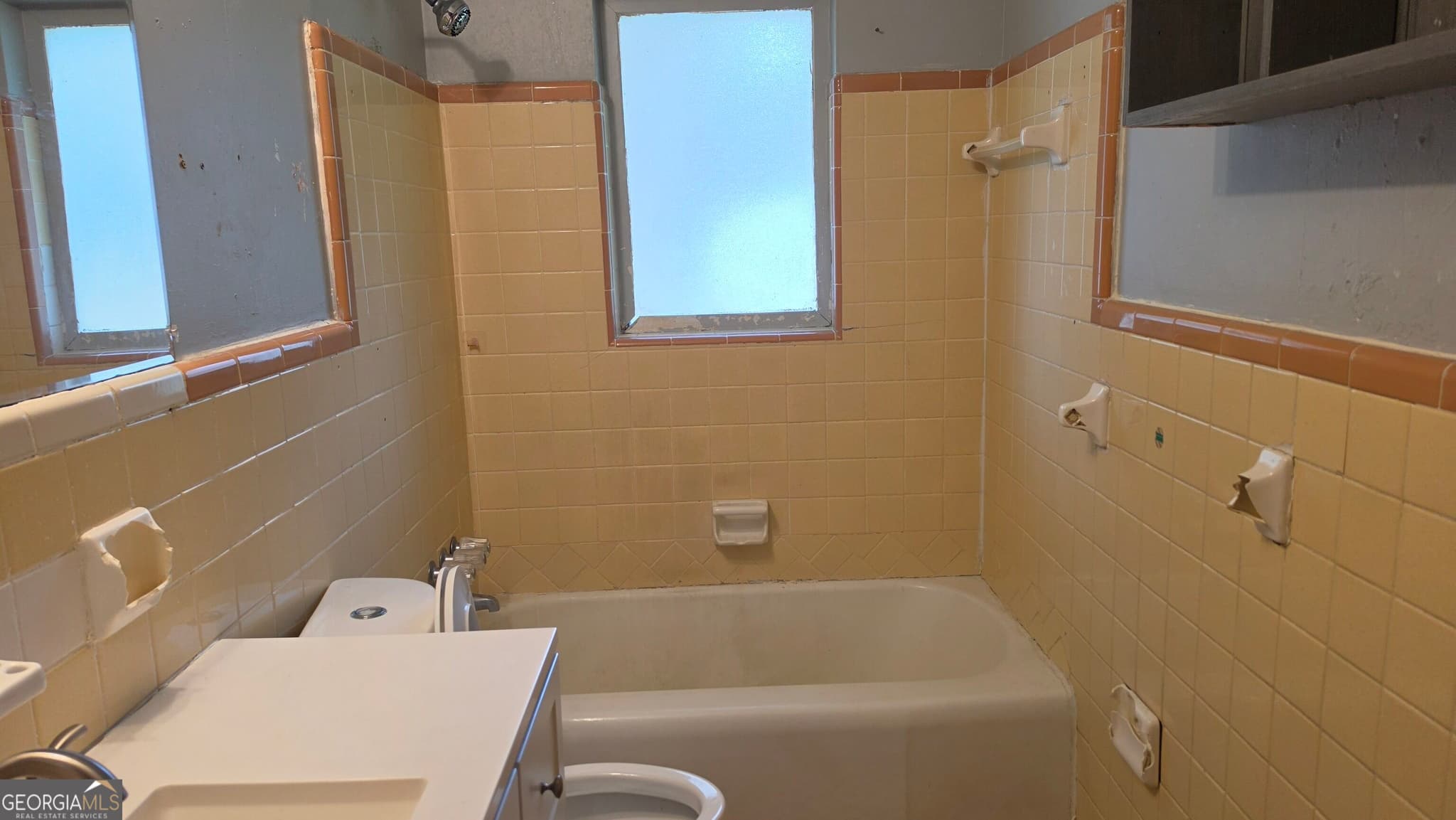 3 bedroom, 1.5 bathroom, 1,375 sq ft single family residence for sale at 632 Pineridge Drive, Forest Park, GA 30297 — photo 8