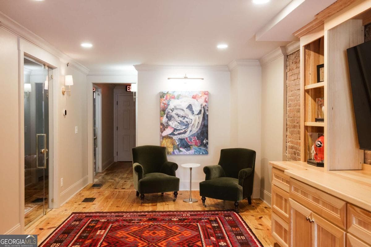 2 bedroom, 1 bathroom, 830 sq ft loft,condominium for sale at 244 Washington Street 150, Athens, GA 30601 — photo 9