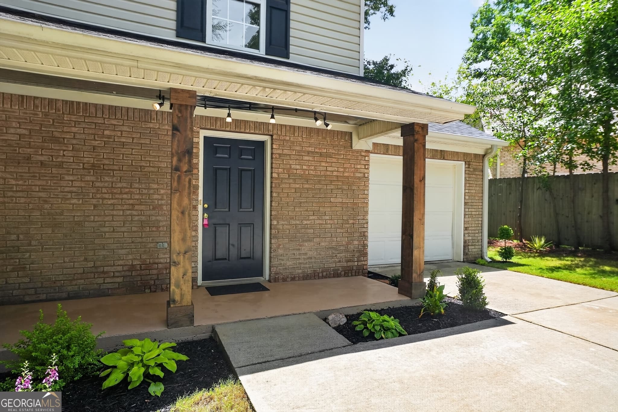 3 bedroom, 2.5 bathroom, 1,423 sq ft single family residence for sale at 3380 Salem Cove Way, Conyers, GA 30013 — photo 6