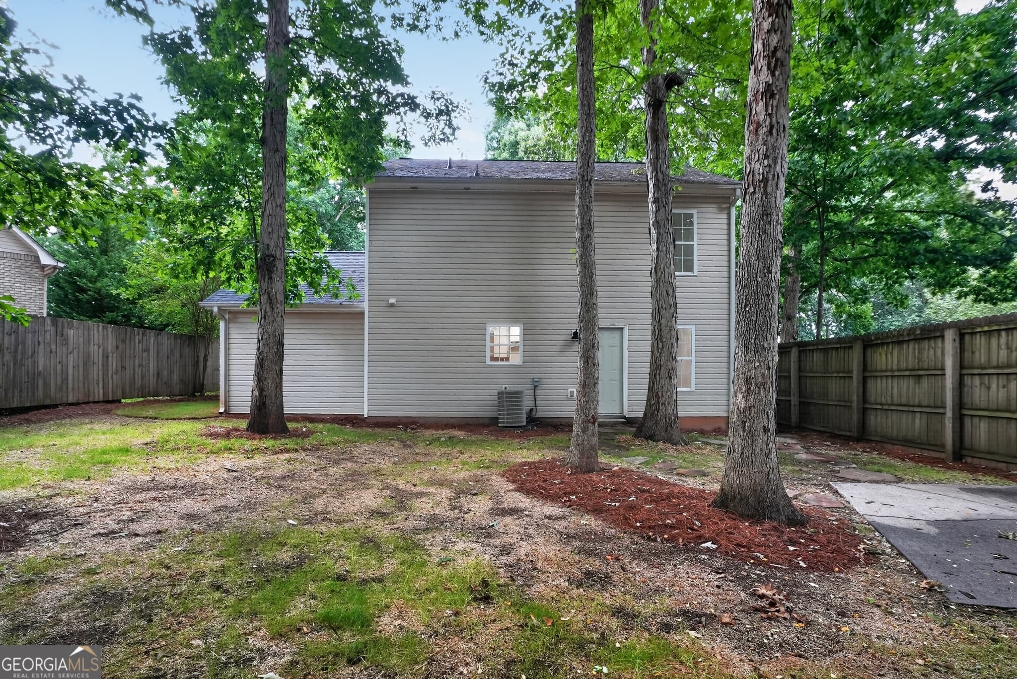 3 bedroom, 2.5 bathroom, 1,423 sq ft single family residence for sale at 3380 Salem Cove Way, Conyers, GA 30013 — photo 4