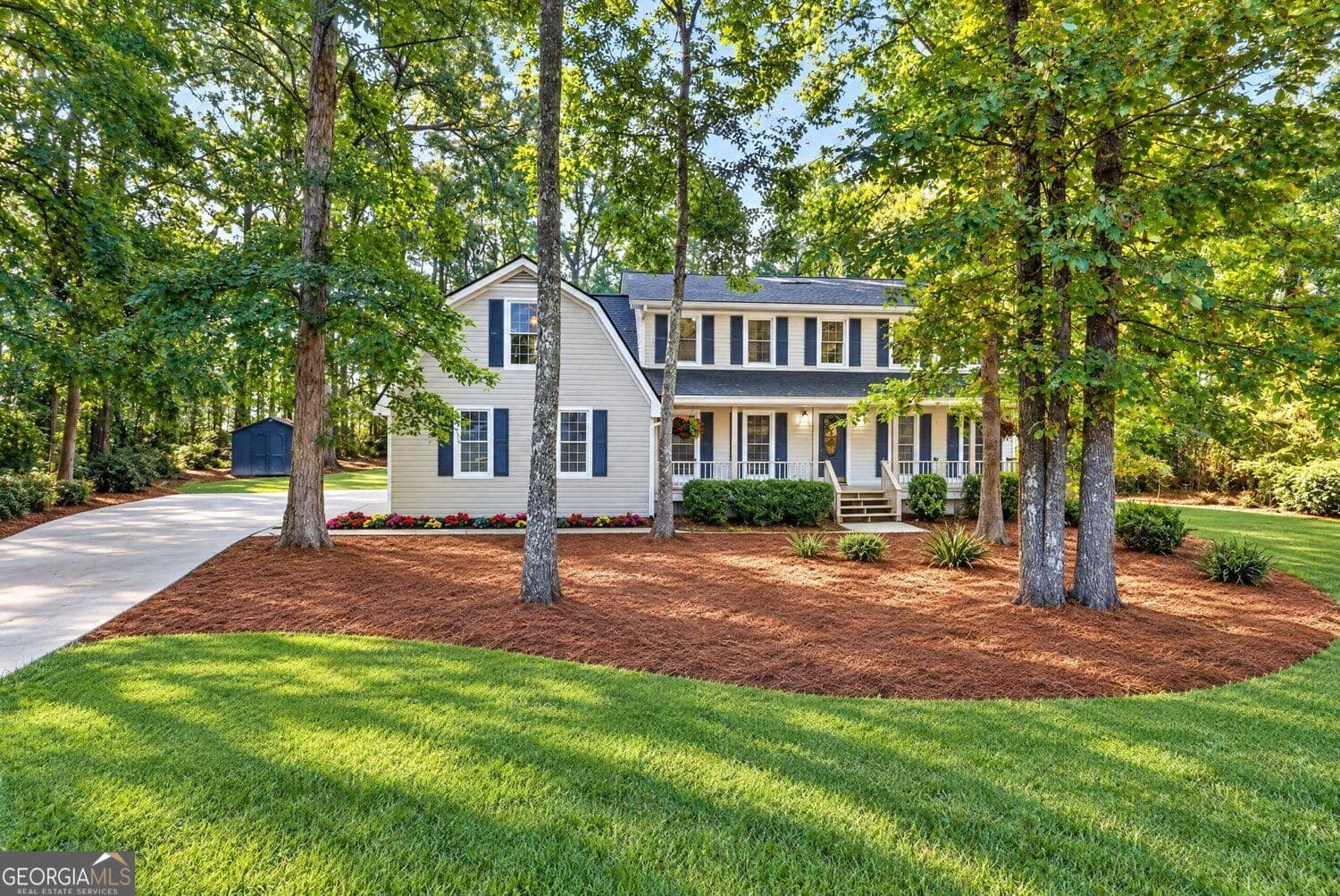 5 bedroom, 2.5 bathroom, 2,491 sq ft single family residence for sale at 135 Pamela Court, Fayetteville, GA 30214 — photo 3