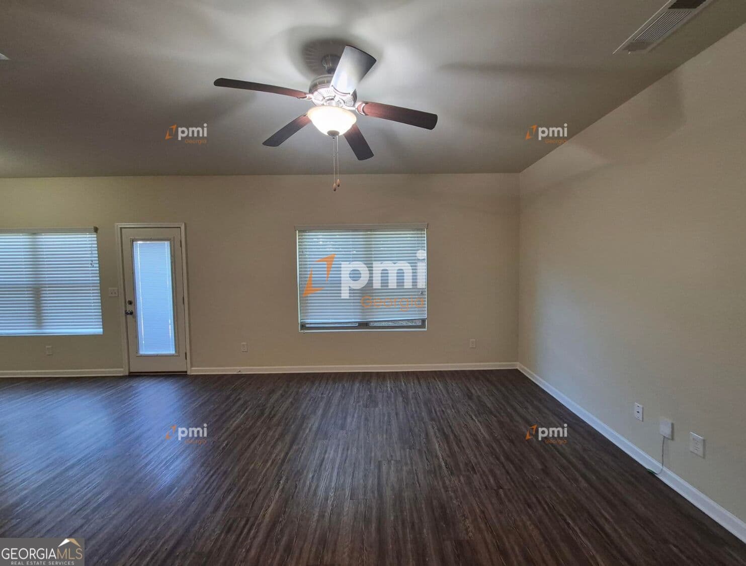 4 bedroom, 2.5 bathroom, 1,887 sq ft single family residence for rent at 1236 Faye Court, Mcdonough, GA 30253 for $1,950 a month — photo 5
