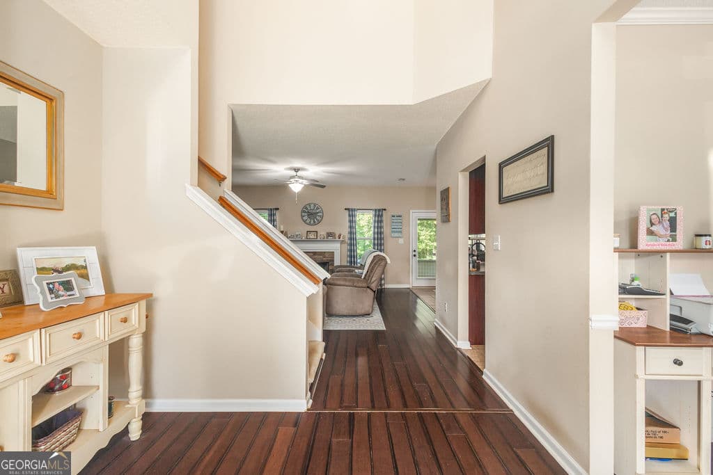 4 bedroom, 3 bathroom, 2,396 sq ft single family residence for sale at 178 Brandish Drive, Newnan, GA 30263 — photo 5