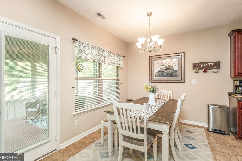 4 bedroom, 3 bathroom, 2,396 sq ft single family residence for sale at 178 Brandish Drive, Newnan, GA 30263 — photo 8