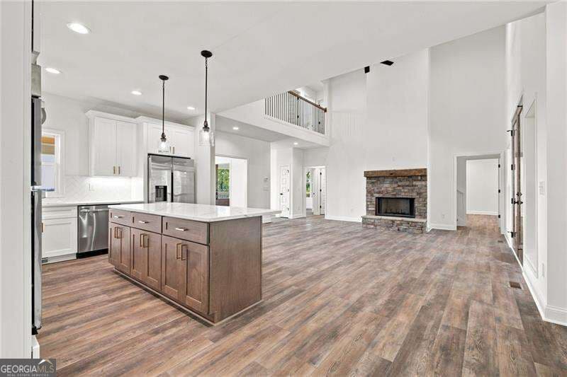 5 bedroom, 3 bathroom, 2,972 sq ft single family residence for sale at 48 Sequoyah Court, Cedartown, GA 30125 — photo 4
