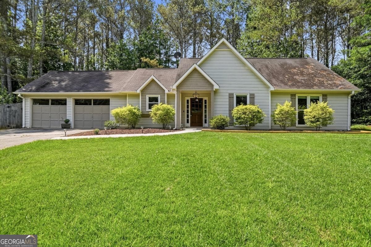 3 bedroom, 2 bathroom, 1,397 sq ft single family residence sold at 5985 Bridle Drive, Cumming, GA 30028