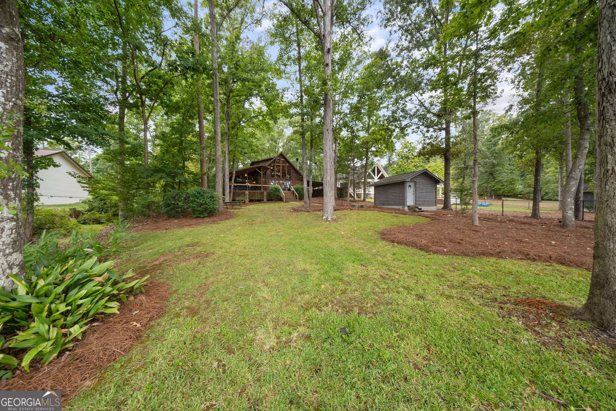 3 bedroom, 2 bathroom, 1,290 sq ft cabin,single family residence for sale at 354 Possum Point Drive, Eatonton, GA 31024 — photo 7