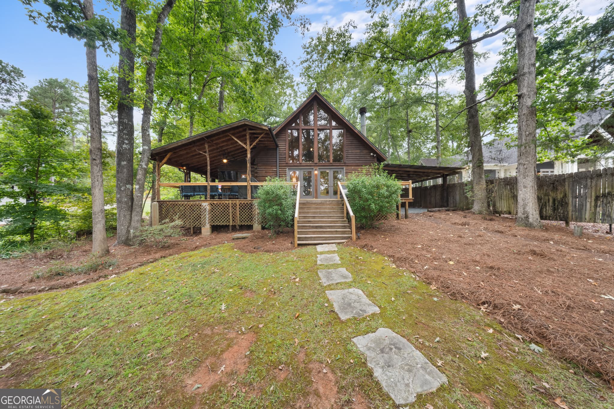 3 bedroom, 2 bathroom, 1,290 sq ft cabin,single family residence for sale at 354 Possum Point Drive, Eatonton, GA 31024 — photo 4