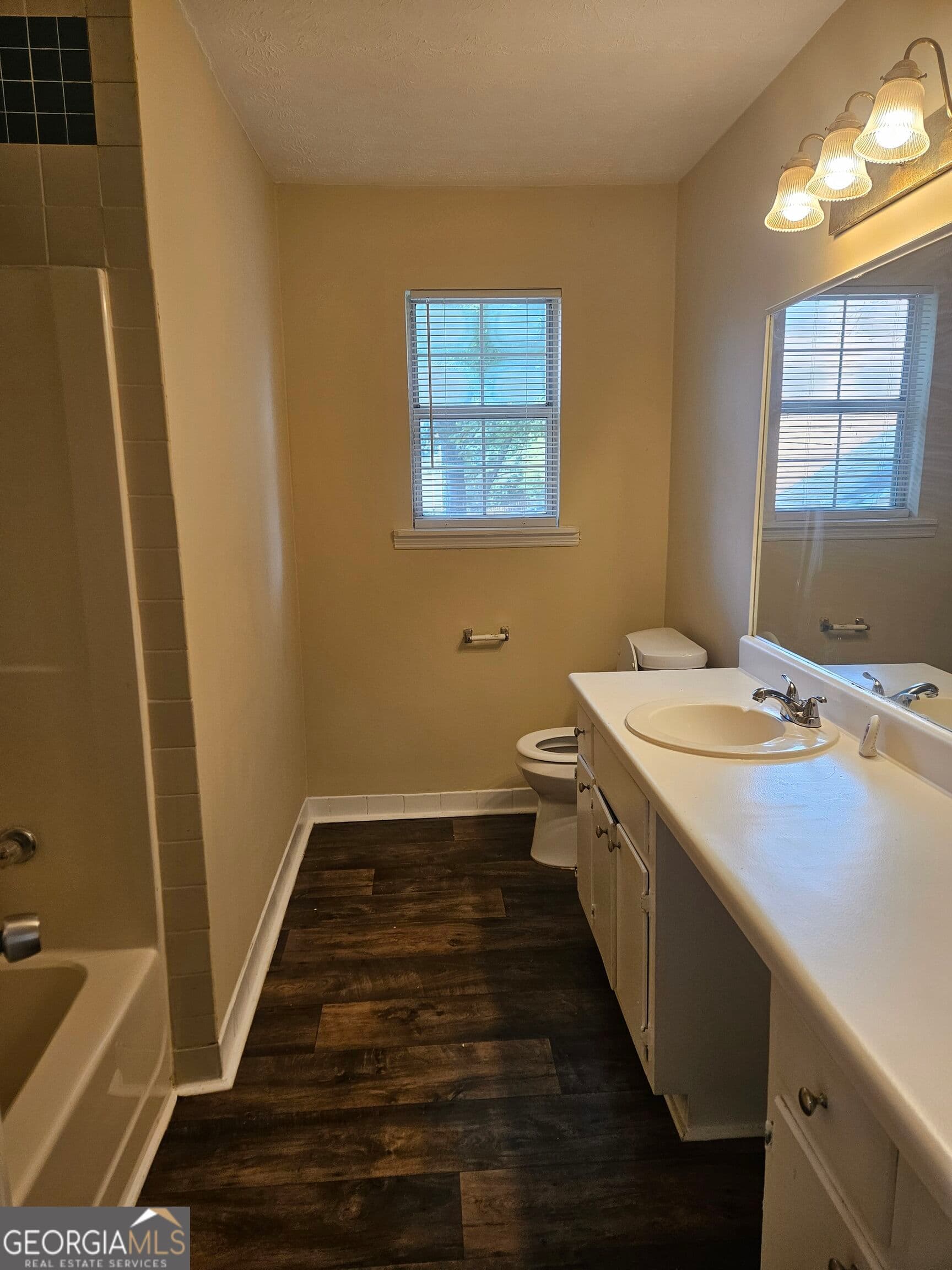 3 bedroom, 2.5 bathroom, 1,484 sq ft single family residence for rent at 2096 Hilda Burns Place, Lithonia, GA 30058 for $1,650 a month — photo 9