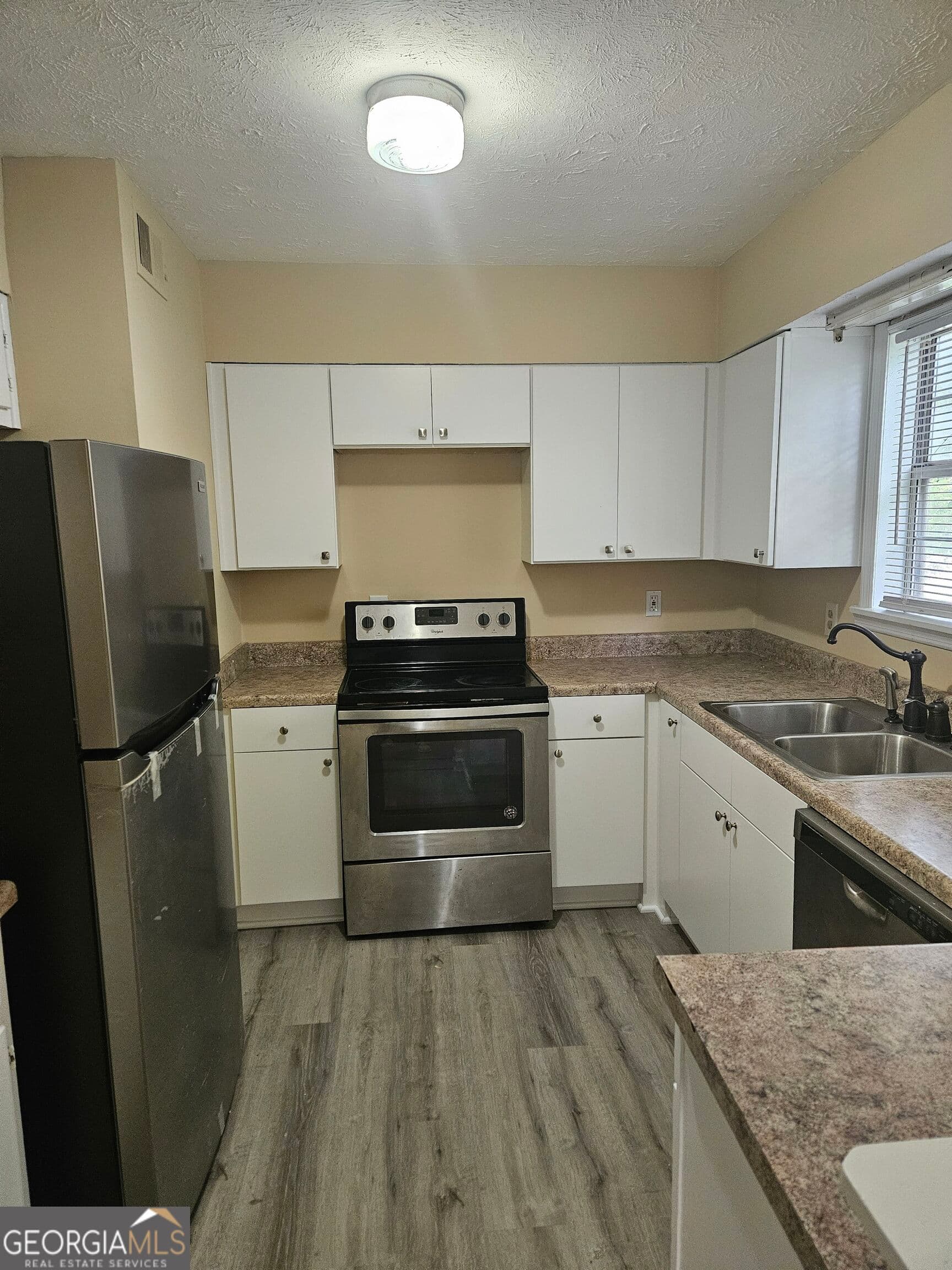 3 bedroom, 2.5 bathroom, 1,484 sq ft single family residence for rent at 2096 Hilda Burns Place, Lithonia, GA 30058 for $1,650 a month — photo 4