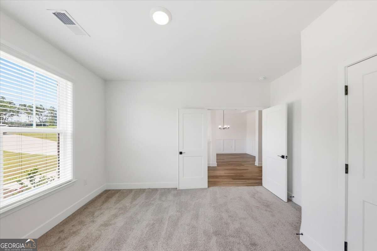 5 bedroom, 3.5 bathroom, 3,235 sq ft single family residence for sale at 3340 Trevi Trail, Douglasville, GA 30135 — photo 8