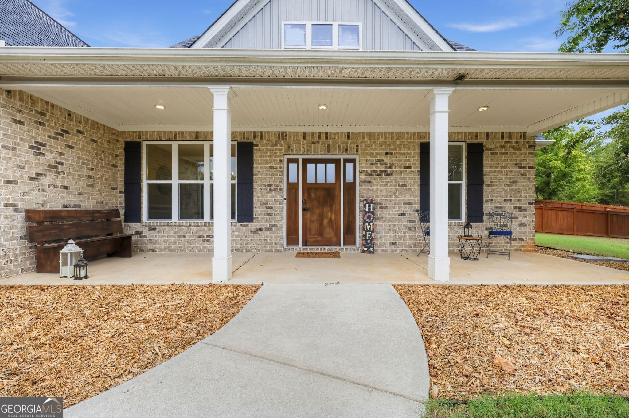 4 bedroom, 3 bathroom, 2,804 sq ft single family residence for sale at 160 Jackson Drive, Forsyth, GA 31029 — photo 4