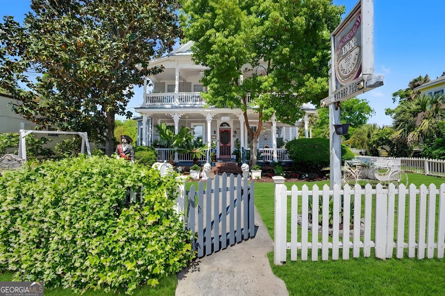 7 bedroom, 7 bathroom, 3,798 sq ft single family residence for sale at 209 Osborne Street, St. Marys, GA 31558