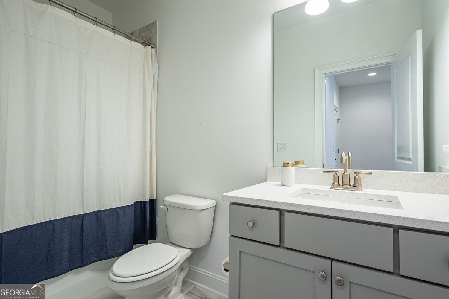 3 bedroom, 4 bathroom, 2,739 sq ft townhouse for sale at 6794 Encore Boulevard, Sandy Springs, GA 30328 — photo 7