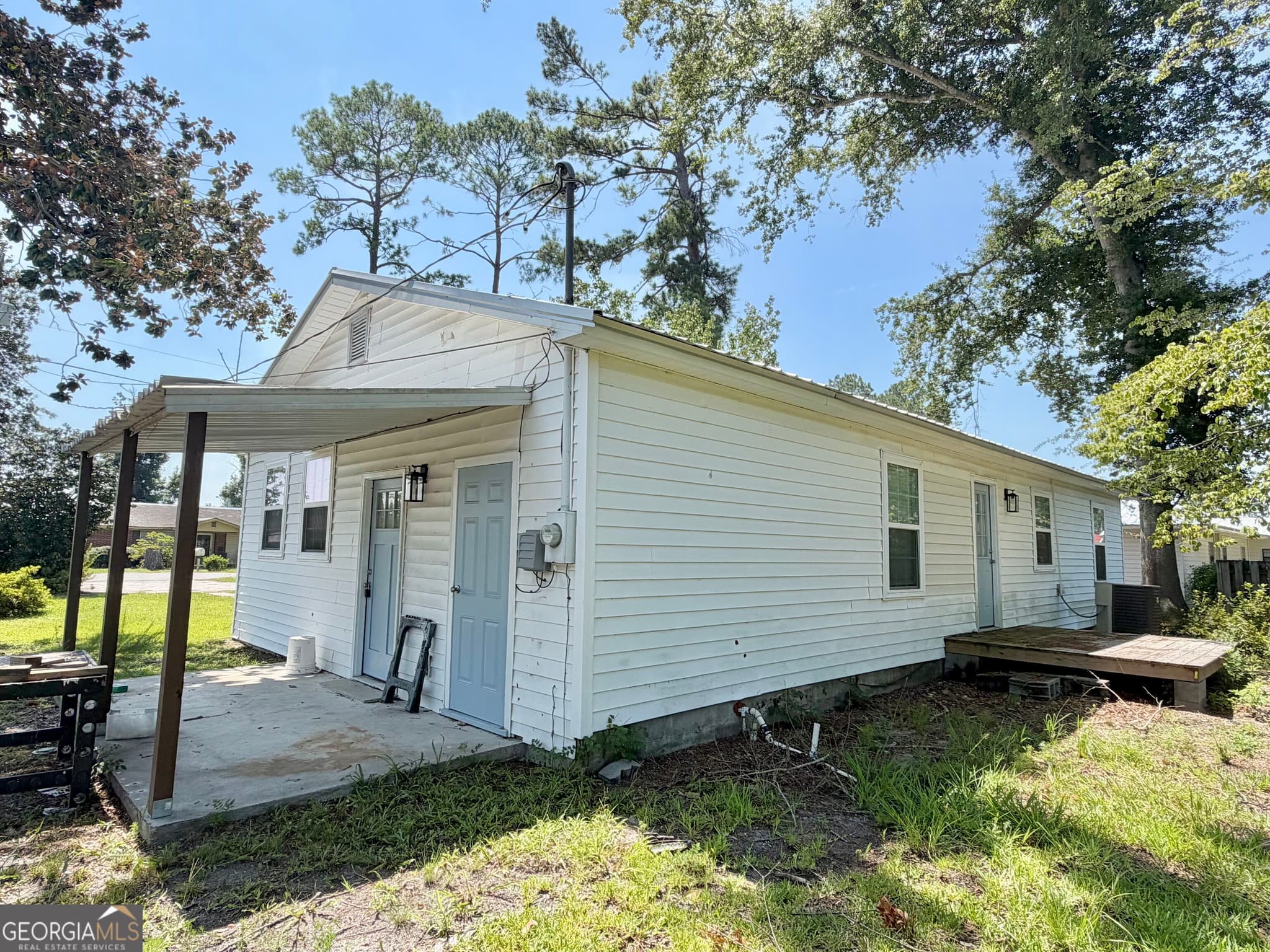 3 bedroom, 1 bathroom, 1,264 sq ft single family residence for sale at 10 Grove Street, Hazlehurst, GA 31539 — photo 2