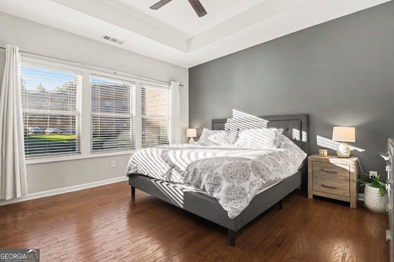 3 bedroom, 2.5 bathroom, 2,016 sq ft townhouse for sale at 7015 Kingswood Run Drive, Atlanta, GA 30340 — photo 4