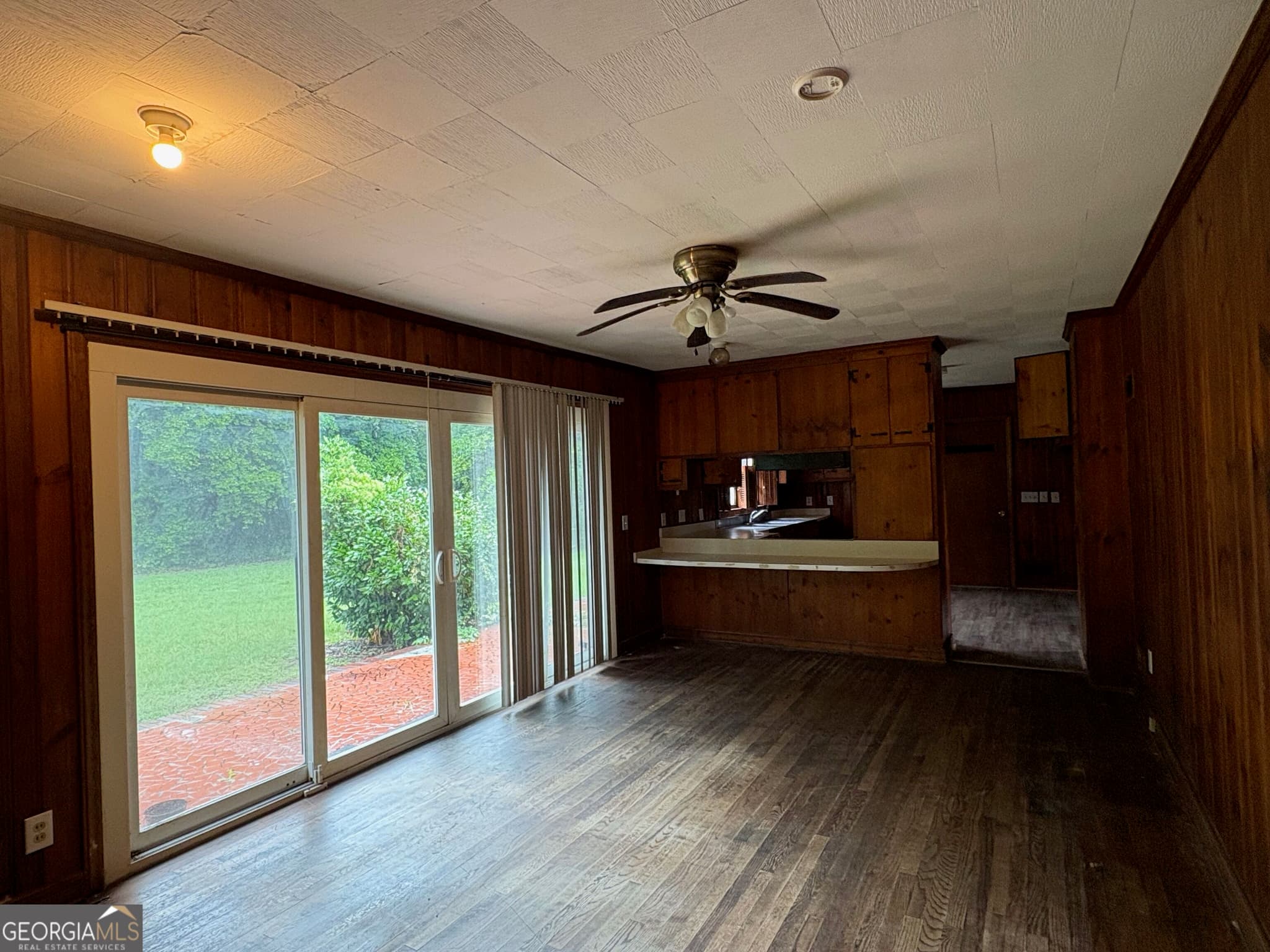 3 bedroom, 2 bathroom, 1,970 sq ft single family residence for rent at 7 Lindberg Street, Statesboro, GA 30458 for $1,600 a month — photo 9
