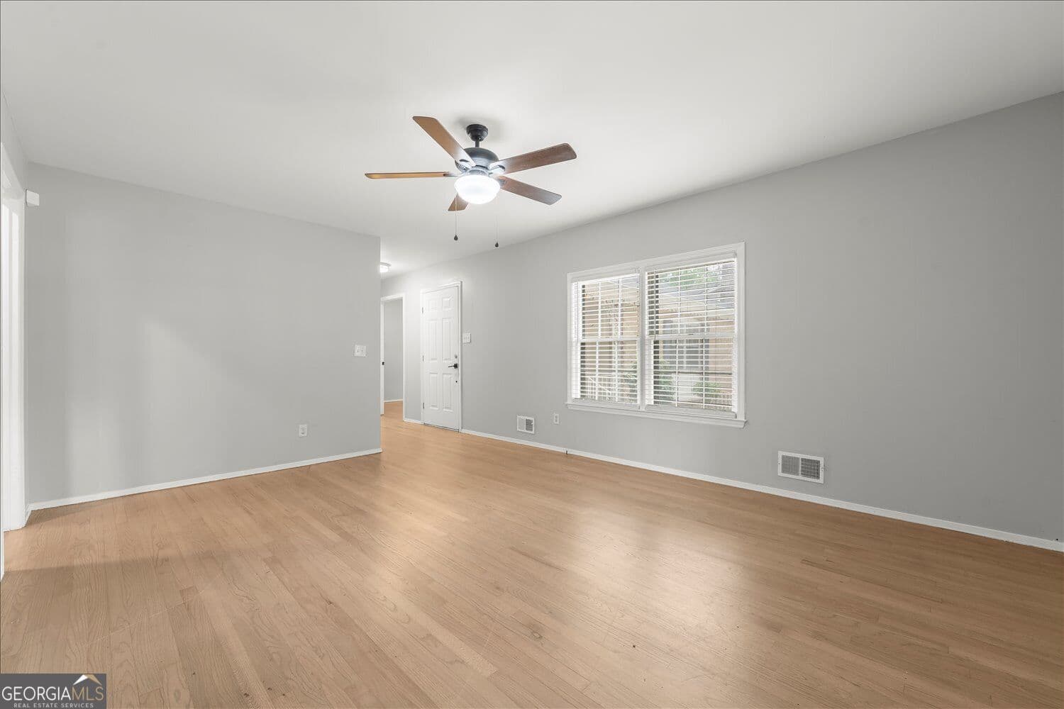 3 bedroom, 2 bathroom, 2,160 sq ft single family residence for sale at 3117 Eagle Rock Road, Augusta, GA 30909 — photo 4