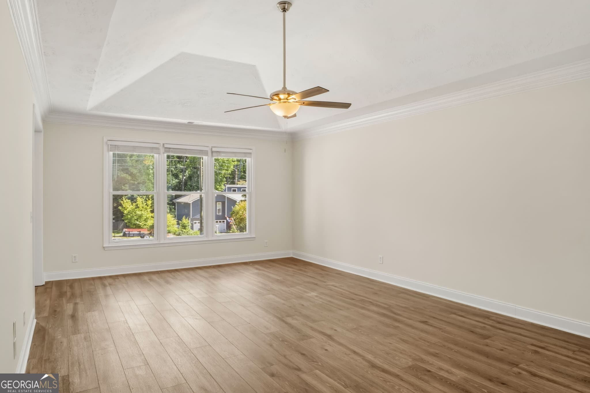3 bedroom, 2 bathroom, 2,576 sq ft single family residence for sale at 709 Oak Moss Drive, Lawrenceville, GA 30043 — photo 6
