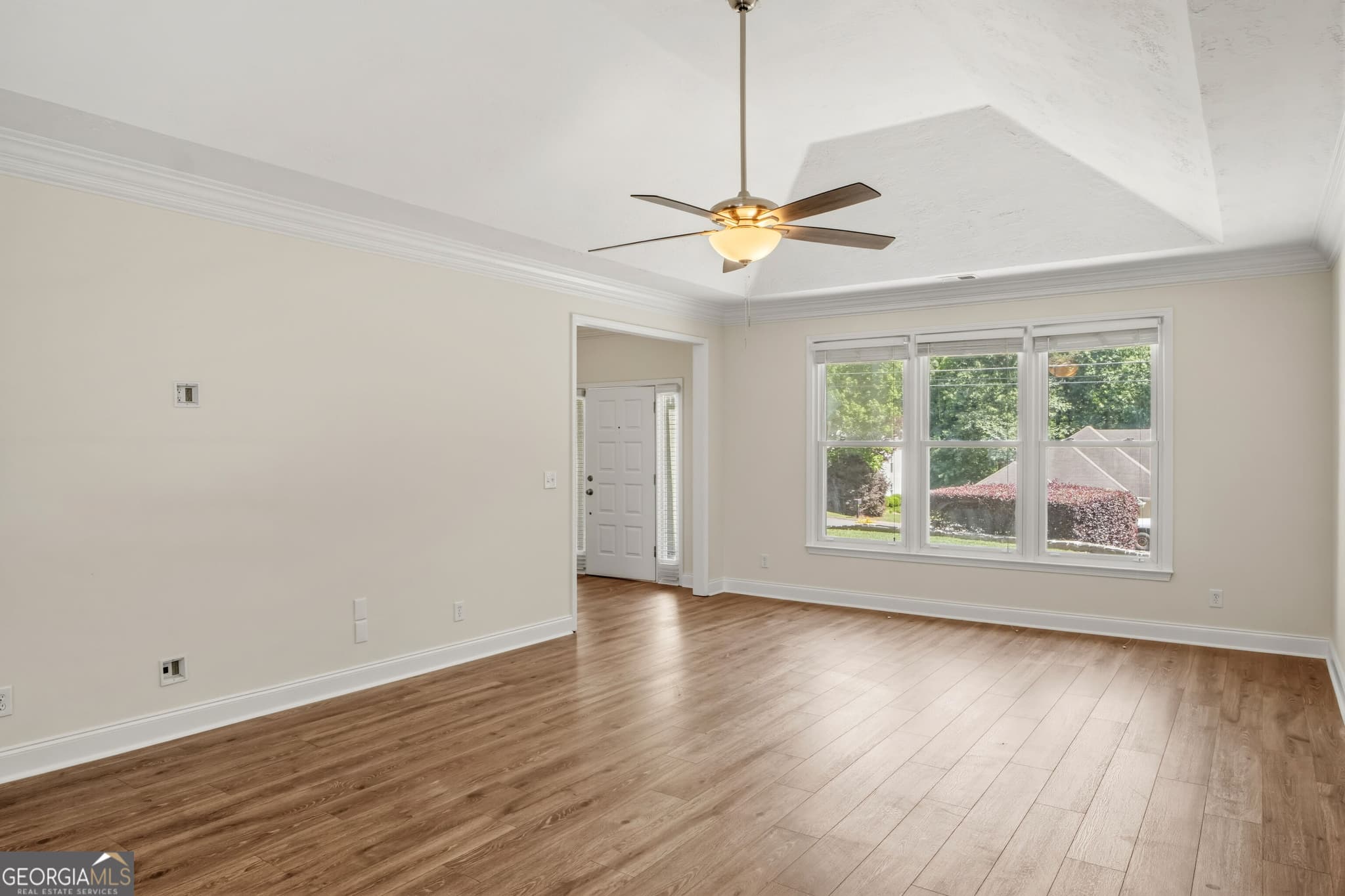 3 bedroom, 2 bathroom, 2,576 sq ft single family residence for sale at 709 Oak Moss Drive, Lawrenceville, GA 30043 — photo 9