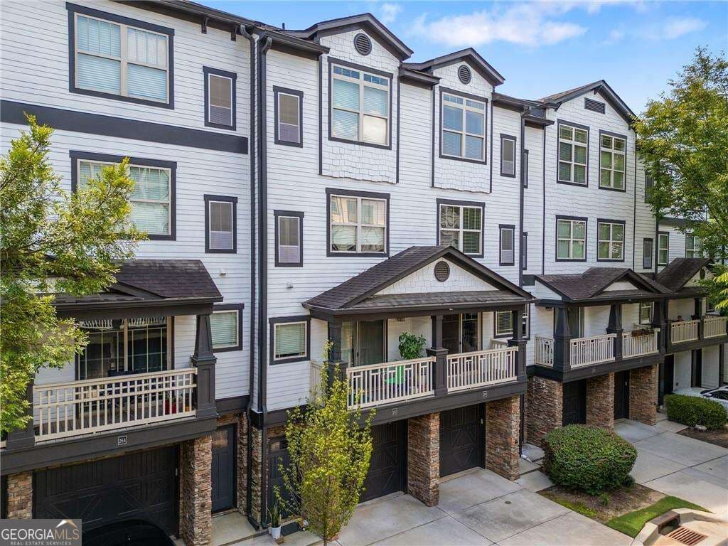 2 bedroom, 2.5 bathroom single family residence for rent at 221 Semel Circle 260, Atlanta, GA 30309 for $2,400 a month — photo 1 of 1