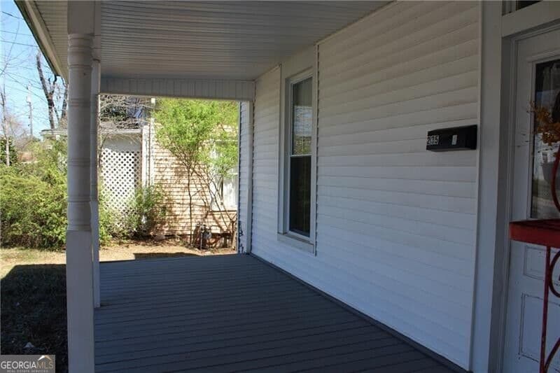 1 bedroom, 1 bathroom, 840 sq ft duplex for rent at 235 Boulevard A, Monroe, GA 30655 for $950 a month — photo 2