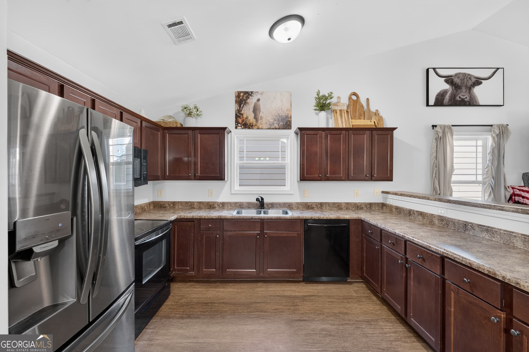 3 bedroom, 2 bathroom, 1,504 sq ft single family residence for sale at 142 Sugar Creek Drive, Cornelia, GA 30531 — photo 9