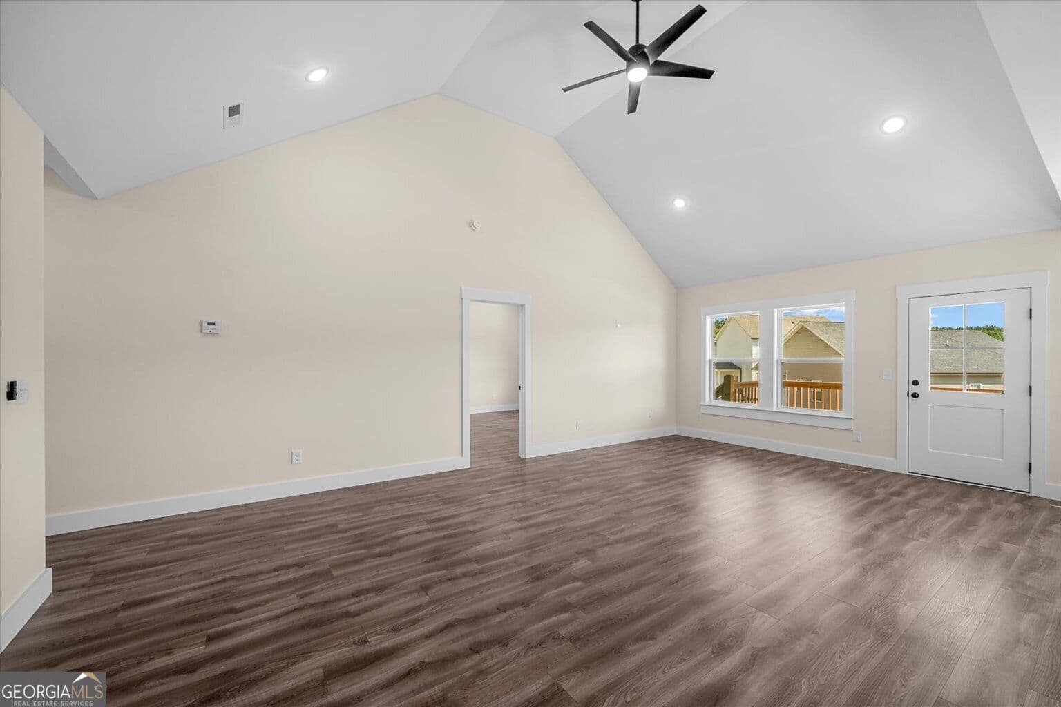 3 bedroom, 2 bathroom, 1,450 sq ft single family residence for sale at 142 Washington Street, Dalton, GA 30721 — photo 9