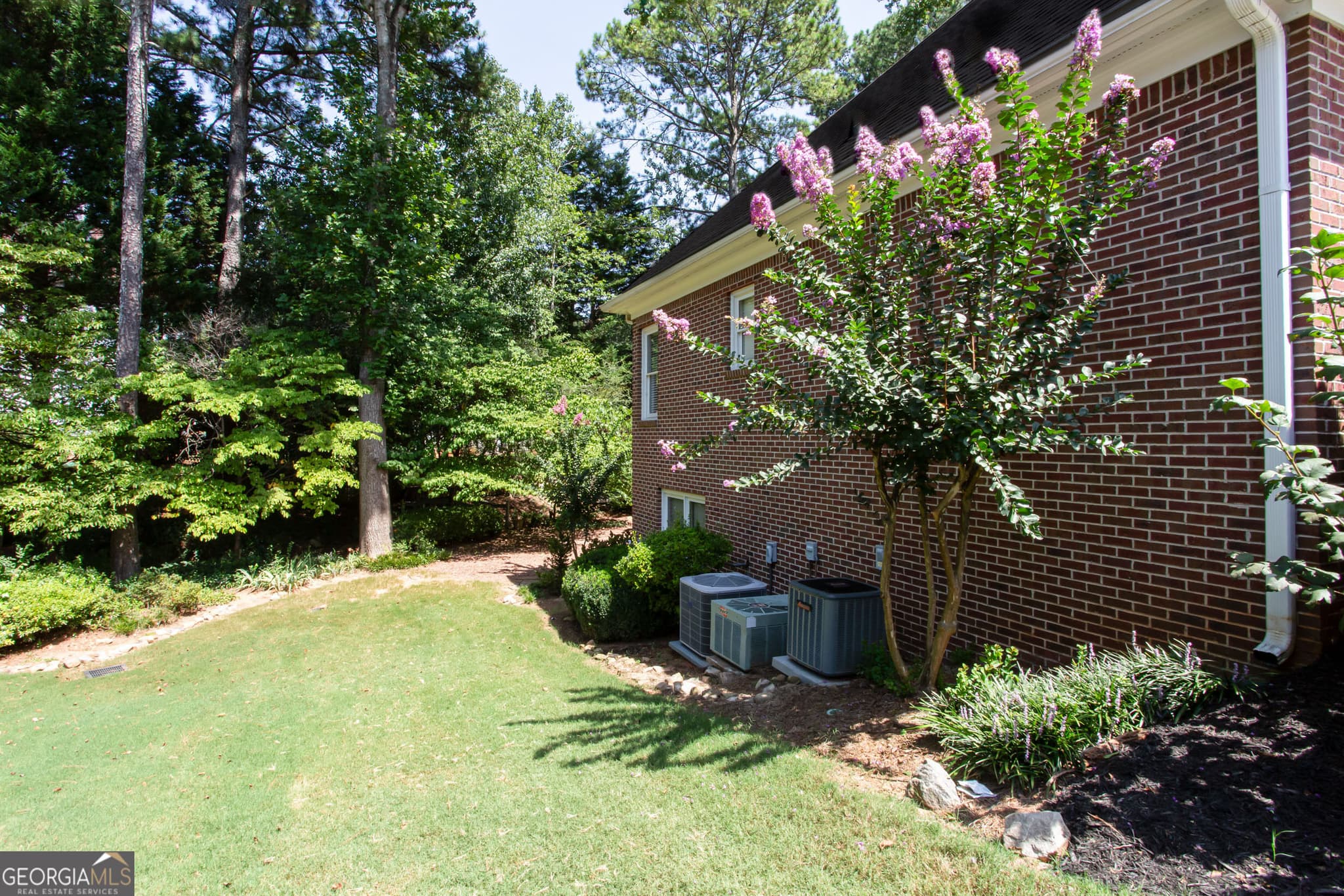 5 bedroom, 4.5 bathroom, 5,076 sq ft single family residence for sale at 885 Rose Brooke Drive, Lawrenceville, GA 30045 — photo 8