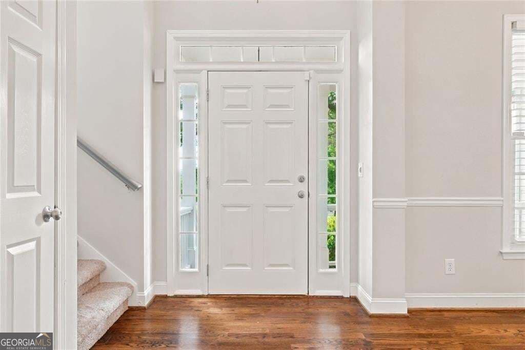 5 bedroom, 4 bathroom, 3,262 sq ft single family residence for sale at 843 Bentwater Drive, Acworth, GA 30101 — photo 2
