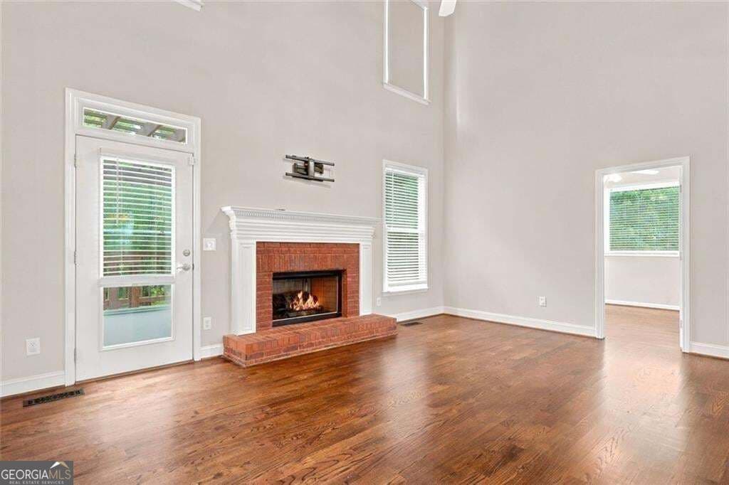 5 bedroom, 4 bathroom, 3,262 sq ft single family residence for sale at 843 Bentwater Drive, Acworth, GA 30101 — photo 7