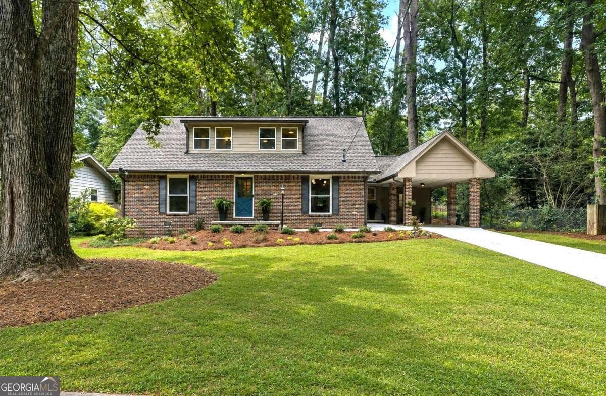 4 bedroom, 3 bathroom, 1,900 sq ft single family residence for sale at 1303 Faraday Place, Decatur, GA 30033