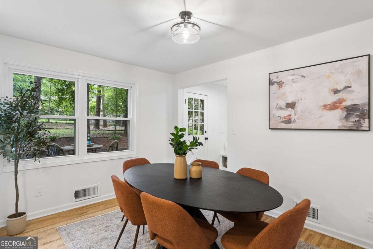 4 bedroom, 3 bathroom, 1,900 sq ft single family residence for sale at 1303 Faraday Place, Decatur, GA 30033 — photo 9