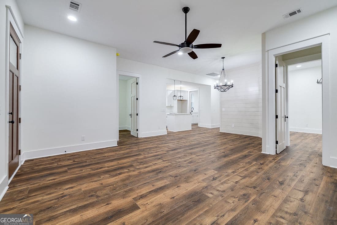 3 bedroom, 2 bathroom, 1,428 sq ft single family residence for sale at 610 N Rogers Street, Pooler, GA 31322 — photo 9