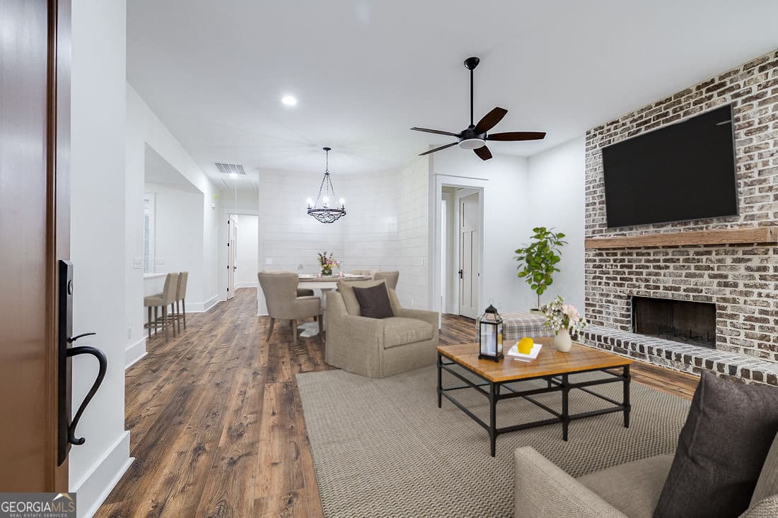 3 bedroom, 2 bathroom, 1,428 sq ft single family residence for sale at 610 N Rogers Street, Pooler, GA 31322 — photo 8