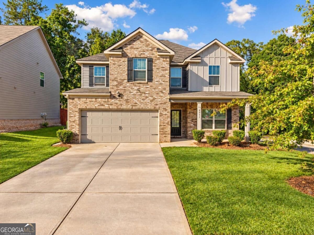 4 bedroom, 2.5 bathroom, 2,265 sq ft single family residence for sale at 6055 Prodigy Lane, Locust Grove, GA 30248 — photo 2