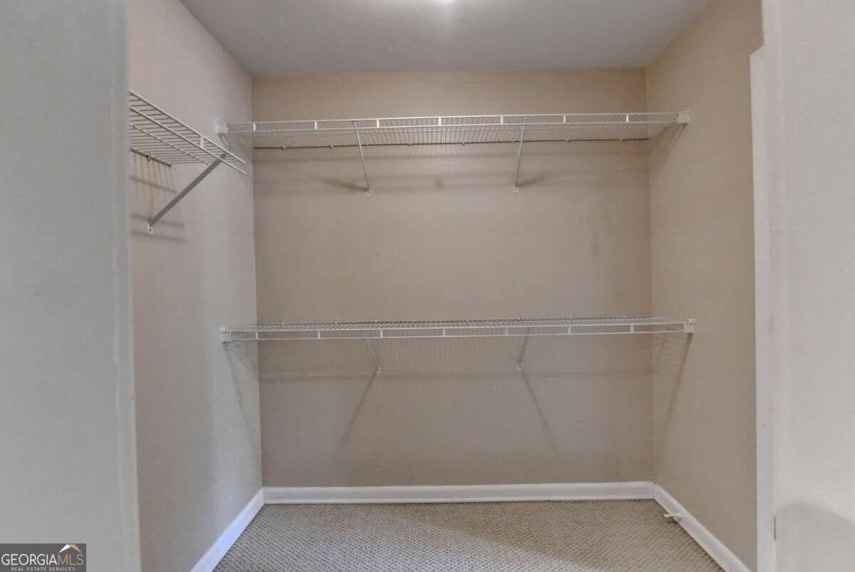 1 bedroom, 1 bathroom, 686 sq ft condominium for sale at 3501 Roswell Road 107, Atlanta, GA 30305 — photo 8