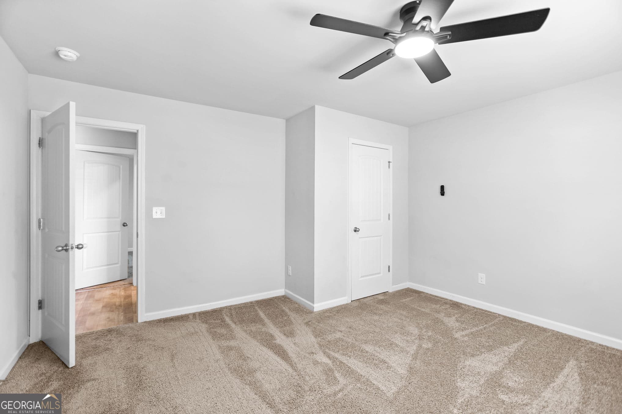 3 bedroom, 2 bathroom, 1,654 sq ft single family residence for sale at 141 N Meadows Ridge Drive, Grantville, GA 30220 — photo 7