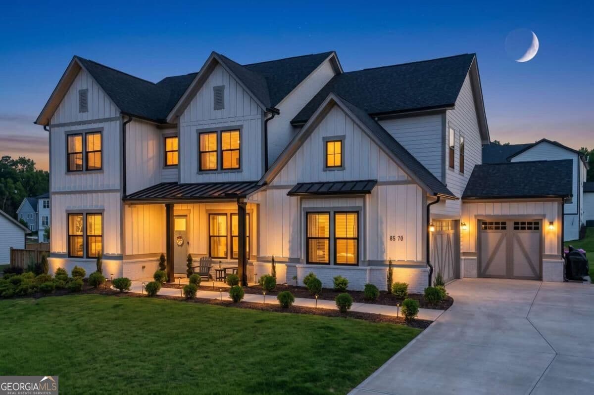 5 bedroom, 4.5 bathroom, 3,485 sq ft single family residence for sale at 2570 Bertrand Way, Cumming, GA 30041 — photo 2