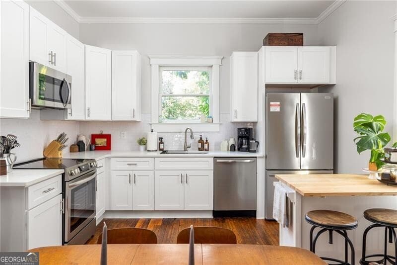 4 bedroom, 2 bathroom, 1,800 sq ft single family residence for rent at 1470 Athens Avenue, Atlanta, GA 30310 for $2,900 a month — photo 8