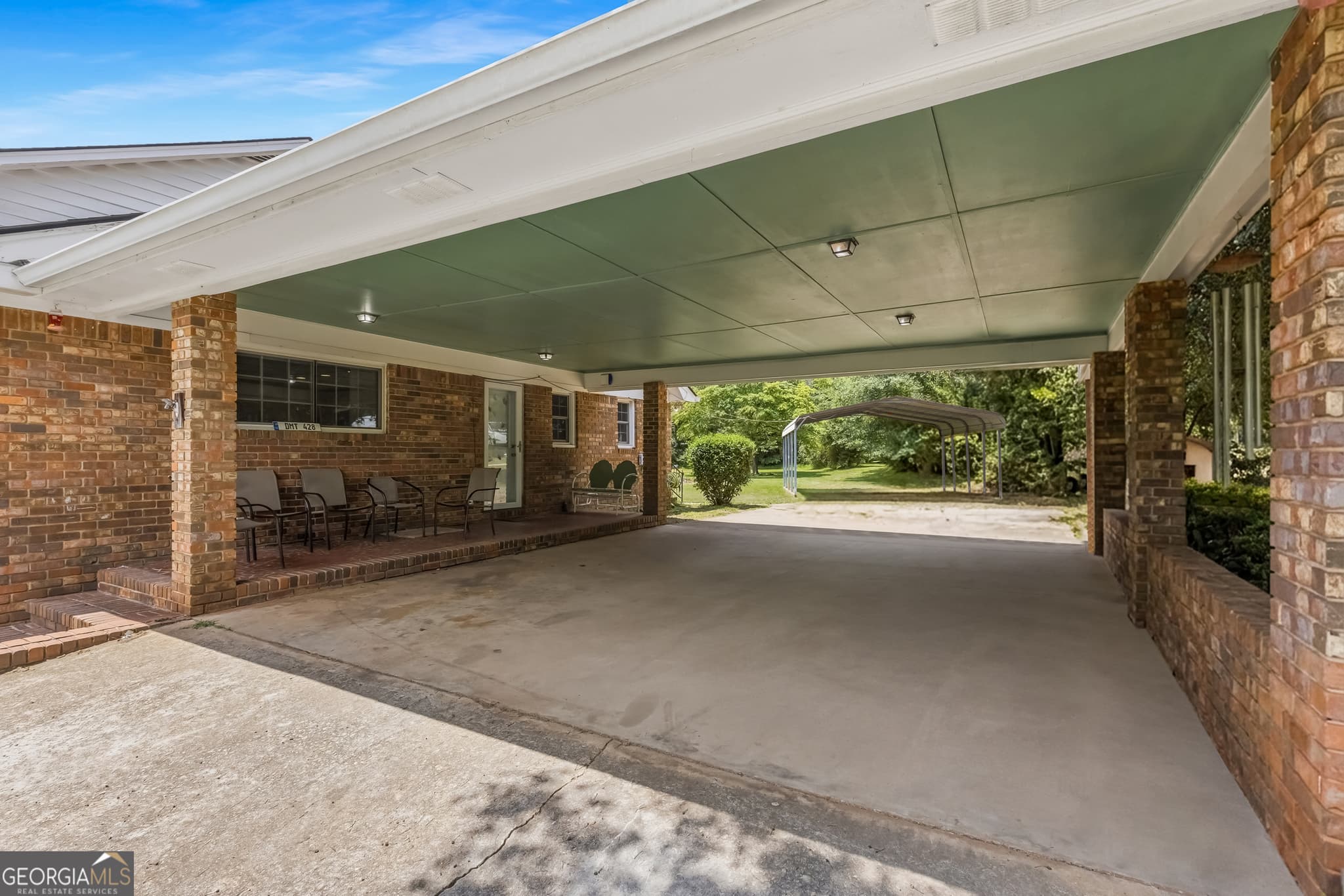 5 bedroom, 4.5 bathroom, 4,175 sq ft single family residence for sale at 164 Buttrill Road, Jackson, GA 30233 — photo 7