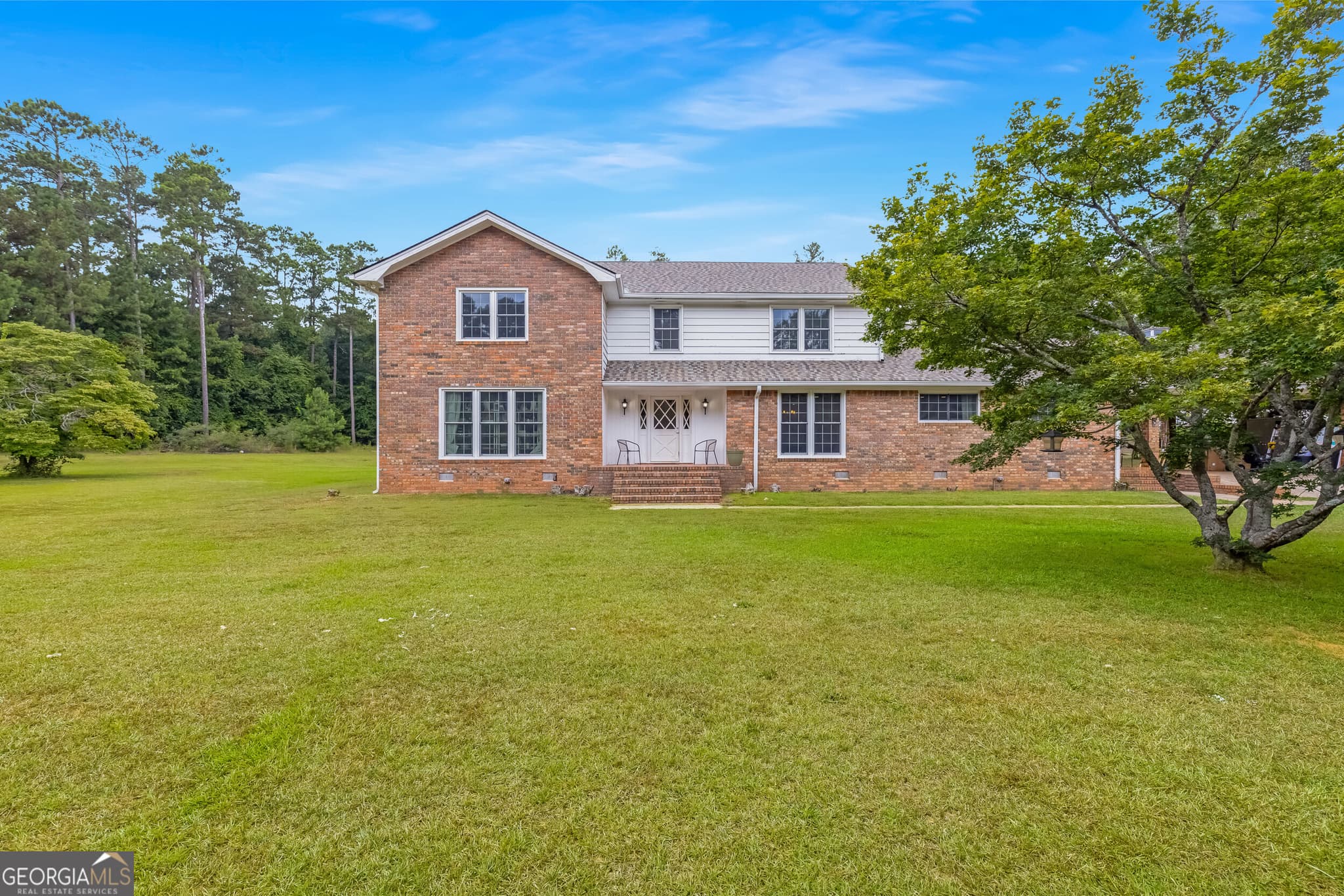 5 bedroom, 4.5 bathroom, 4,175 sq ft single family residence for sale at 164 Buttrill Road, Jackson, GA 30233 — photo 1 of 51
