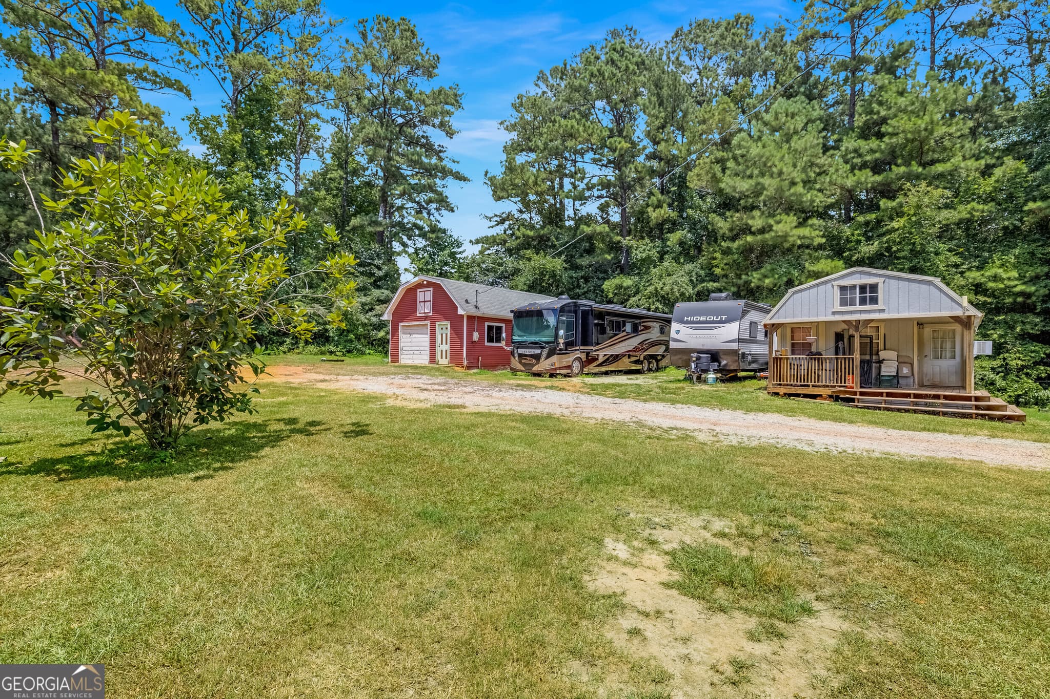 5 bedroom, 4.5 bathroom, 4,175 sq ft single family residence for sale at 164 Buttrill Road, Jackson, GA 30233 — photo 9