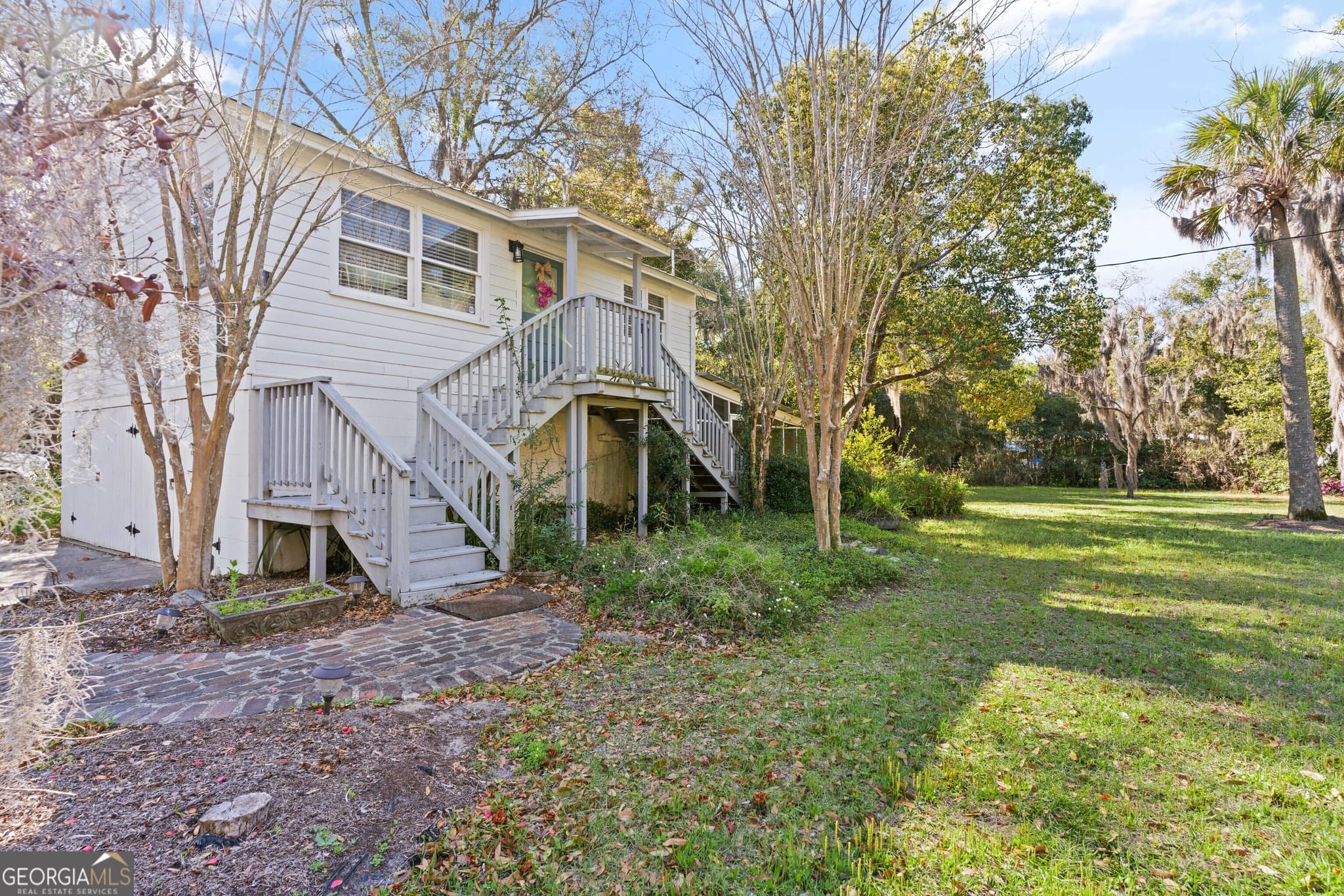 5 bedroom, 3 bathroom, 3,344 sq ft single family residence for sale at 207 W Weed Street, St. Marys, GA 31558 — photo 4
